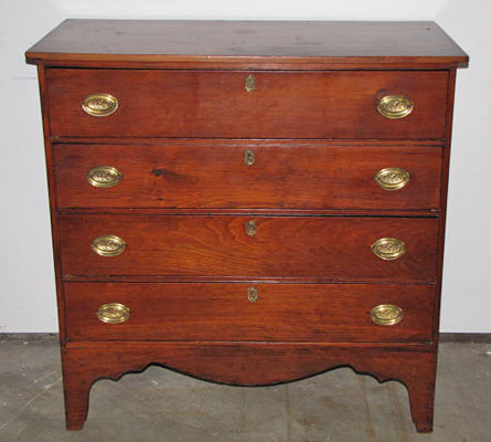 Hepplewhite Chest