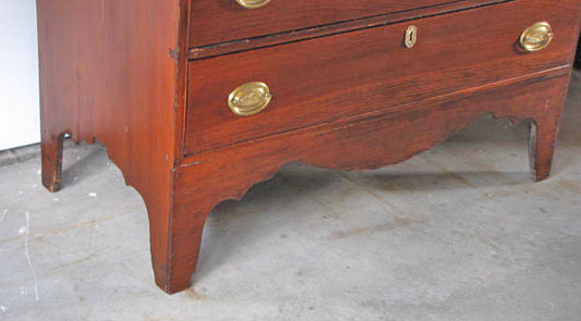 Hepplewhite Chest