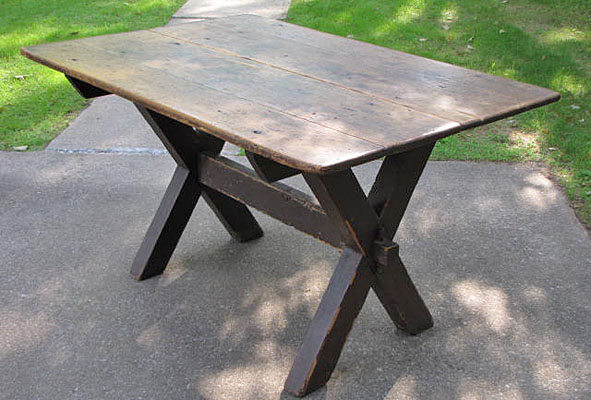 Sawbuck Table